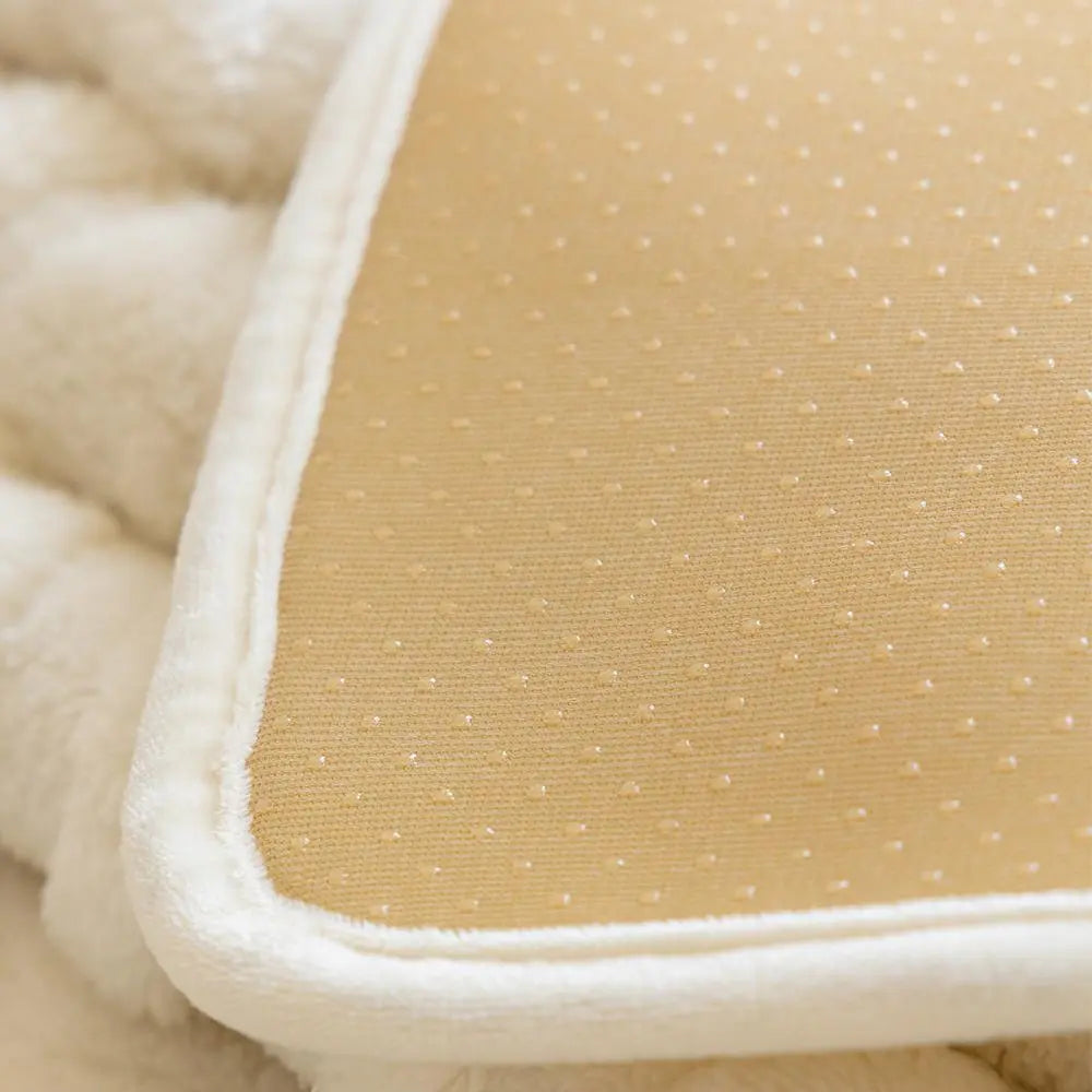 Solid Color Geometric Pattern Sofa Cover, Sofa Slipcover, 1 Count Non-Slip Soft Sofa Mat for Home Living Room, Bedroom Accessories